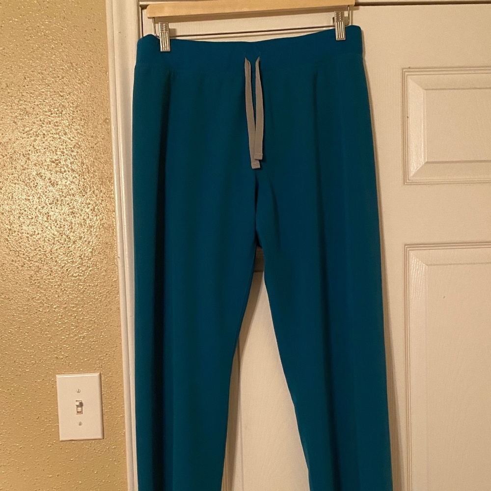 Figs Livingston Basic Scrub Pants